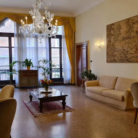 Ca' Cappellis - Luxury B&B And Exclusive Apartments-3